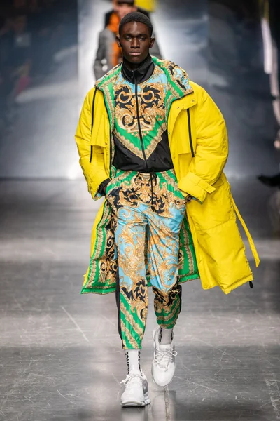 Look 27